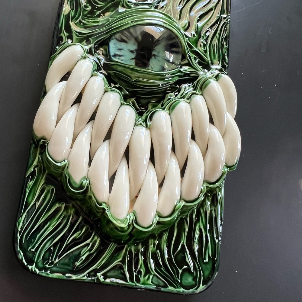 Handmade Collection Cthulhu Mythos Eyeball & Teeth Creepy Gothic 3D Phone Case - Picture 6 of 9